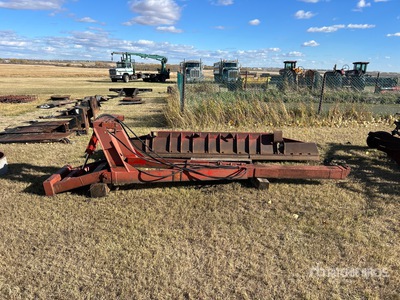 Leon's Tractor Mount & 12 Ft Leon Dozer Blade بنود متنوعة - قطع المعدات