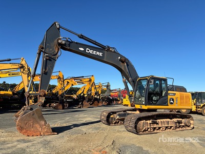 2022 John Deere 300G LC Tracked Excavator
