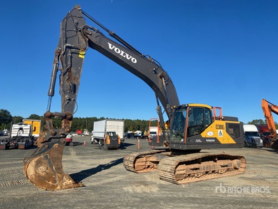 2023 Volvo EC300EL Excavatrice sur chenilles