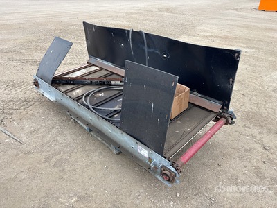 7 ft 6 in x 3 ft Feed Mixer Conveyor