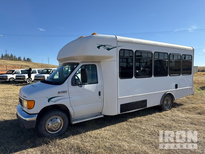 2006 (unverified) Ford F450 4x2 16-Seat Transit Bus