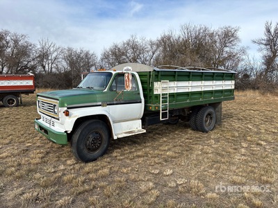 1975 Chevrolet C60 4x2 Camion à grains