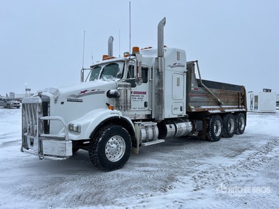 2012 Kenworth T800 8x6 شاحنة قلابة /ثلاثة محاور