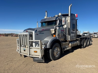 2015 Kenworth T800 8x6 Tri/A Sleeper Truck Tractor