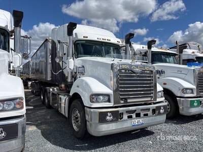 2022 Mack CLXT Superliner 6x4 T/A Sleeper Truck Tractor