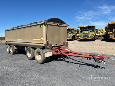 2012 Hercules 7.3 m Quad Dog End Dump Trailer