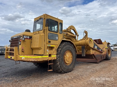 2002 Cat 631G モータースクレーパー