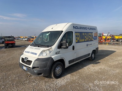 Peugeot Boxer Cargo Van