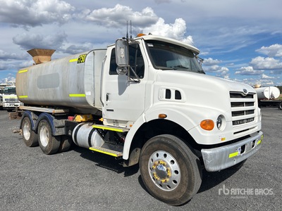 2005 Sterling LT7500 12000 L 6x4 Camion à eau