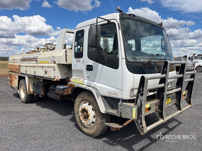 1997 Isuzu FTR800 4x2 Fuel and Lube Truck