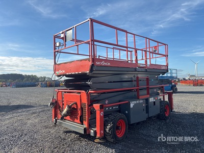 2017 Skyjack 9250RT 4x4 Diesel Scissor Lift