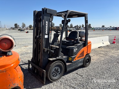 2020 Doosan G25N-7LP 5000 lb Cushion Tire Forklift