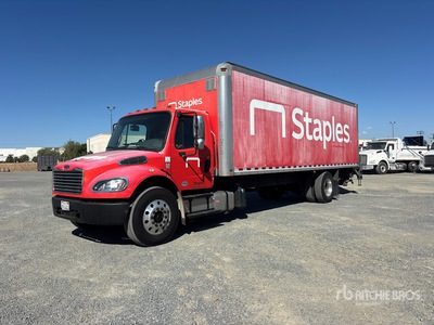 2018 Freightliner M2 106 4x2 Furgonetka