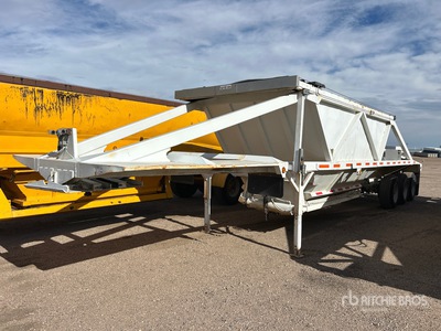 1986 Red River 42 ft Tri/A Belly Dump Trailer