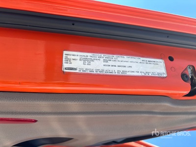 2016 Freightliner Cascadia 113 Kastenwägen