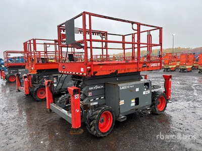 2020 Skyjack SJ6832 RT 4x4 Dual Fuel Scissor Lift