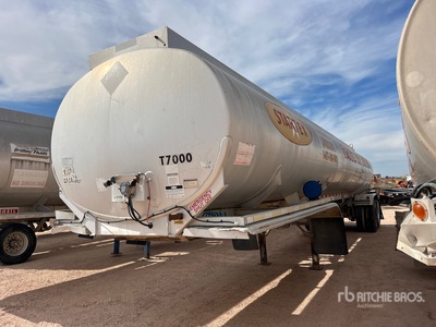 1999 Fruehauf 6550 gal T/A Tanker Trailer