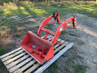Kubota LA344S Front Loader Attachment