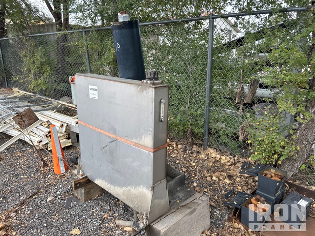 Hydraulic Tank & Cylinder