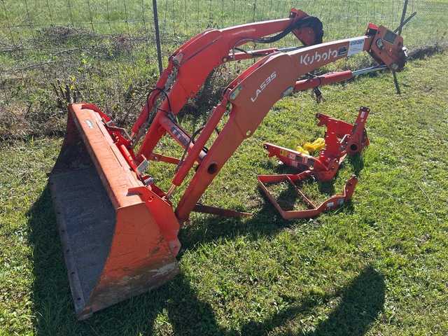 Kubota LA535 Front Loader Attachment
