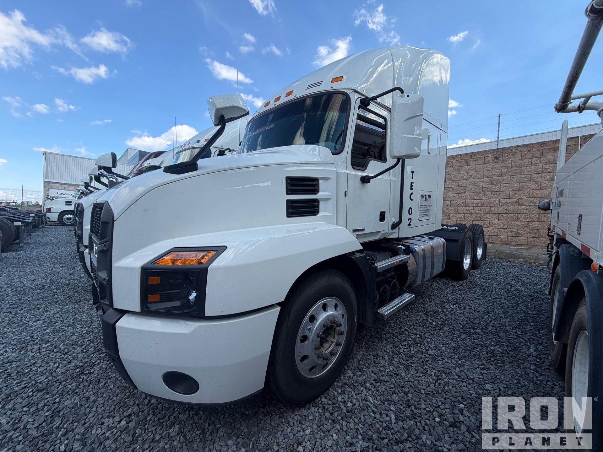 2025 Mack Anthem 6x4 Cabina con cuccetta per trattore stradale