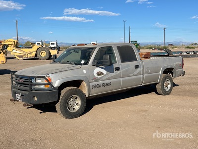 2005 GMC Sierra 3500 SLE 4x4 Crew Cab Pickup