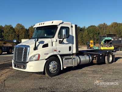 2020 Freightliner Cascadia 113 4x2 Camion transporteur de Voitures