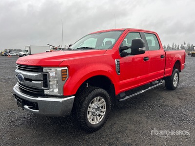 2017 Ford F-250 STX 4x4 Crew Cab Pickup