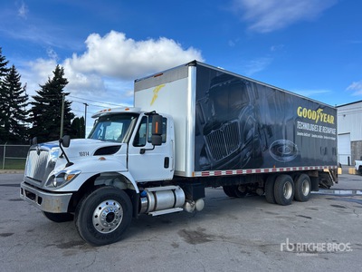 2017 International WorkStar 7500 6x4 Furgonetka