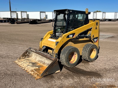 2013 Cat 236B3 Two-Speed Skid Steer Loader