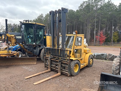 Hyster H150F 14300 lb Forklift