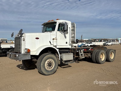 2000 Peterbilt 357 6x6 تراكتور شاحنة نهارية (ثنائية المحور)