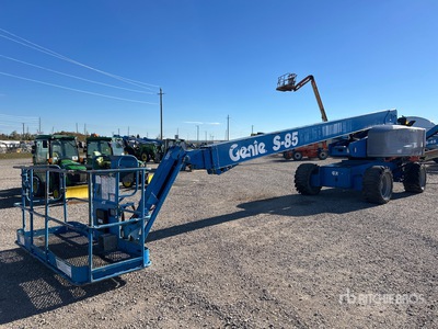 2014 Genie S85 4WD Diesel Telescopische hoogwerker