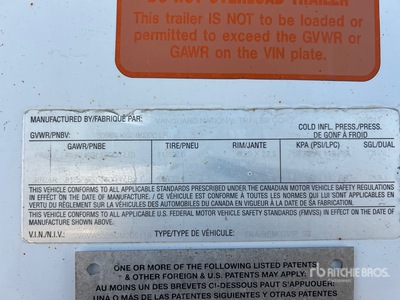 2012 Vanguard 53 ft x 102 in T/A Van Trailer