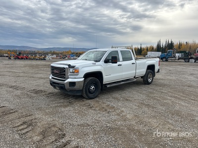 2018 GMC Sierra 2500HD 4x4 Crew Cab Pickup