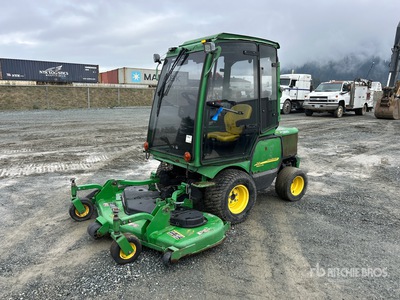 2014 John Deere 1545 4x4 Ride-On Lawn Mower
