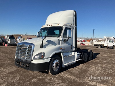2019 Freightliner Cascadia 125 T/A Day Cab Truck Tractor