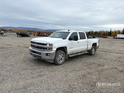 2018 Chevrolet Silverado 2500 HD 4x4 Crew Cab Pickup