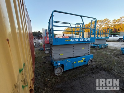 2016 Genie GS-4047 Electric Piattaforma aerea verticale