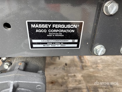 2023 Massey Ferguson GC1725MB 4WD-tractor