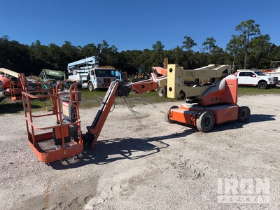 2013 JLG E400AJPN 2WD Electric Piattaforma monobraccio articolata