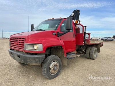 2006 GMC C5500 4x4 Camion à Fèche
