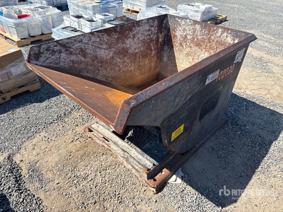 Star Industries 1810 1 cyd Self-Dumping Hopper