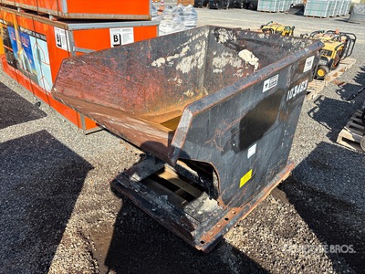 Star Industries 1815 1.5 cyd Self-Dumping Hopper