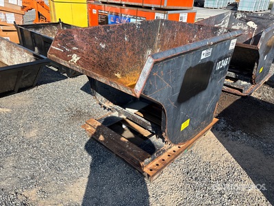 Star Industries 1815 1.5 cyd Self-Dumping Hopper
