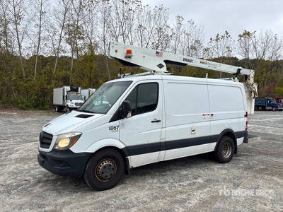 2017 Versalift Vantel29NE-01 29 ft on 2017 Mercedes-Benz 3500 4x2 Camion Nacelle