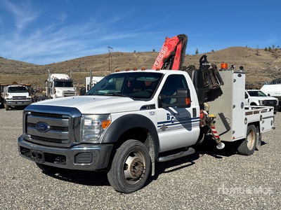 Fassi F65A.0.24 6129 lb Knuckle Boom on 2015 Ford F-550 XLT 4x4 Boom Truck