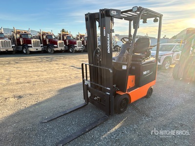 Doosan BC18S-5 2950 lb Electric Forklift