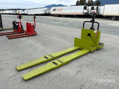 Clark HWX30 6000 lb Electric Palettenheber