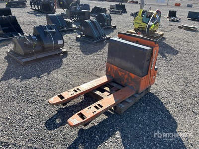 Doosan BW23S 4500 lb Electric Transpallet